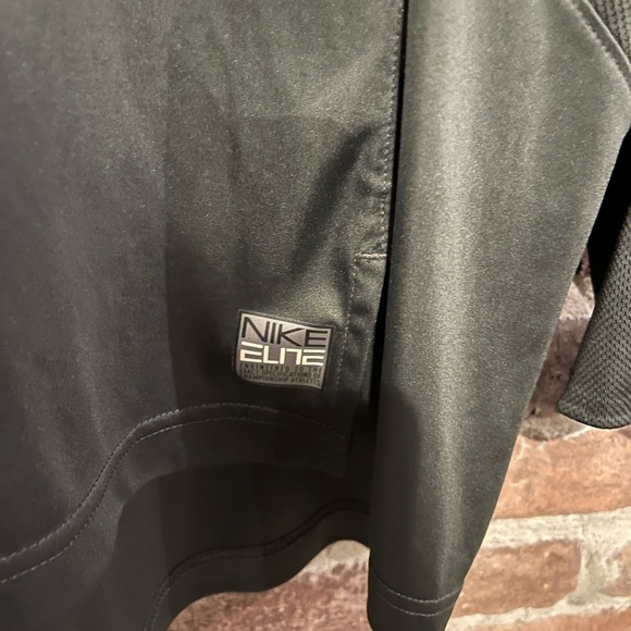 Nike Dri-Fit large dark gray long sleeve hoodie pullover - Picture 13 of 13
